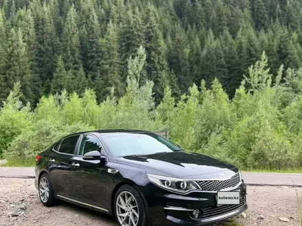 Kia K5 2015 года за 8 700 000 тг. в Алматы – фото 4