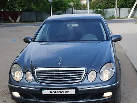 Mercedes-Benz E 320 2005 года за 5 100 000 тг. в Актобе – фото 2