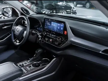 Toyota Highlander Luxe 2025 года за 27 000 000 тг. в Алматы – фото 13