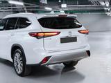 Toyota Highlander Luxe 2025 года за 27 000 000 тг. в Алматы – фото 3