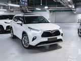 Toyota Highlander Luxe 2025 года за 27 000 000 тг. в Алматы