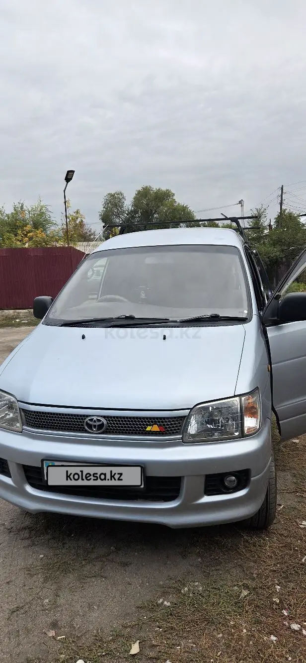 Toyota Town Ace Noah, 1996