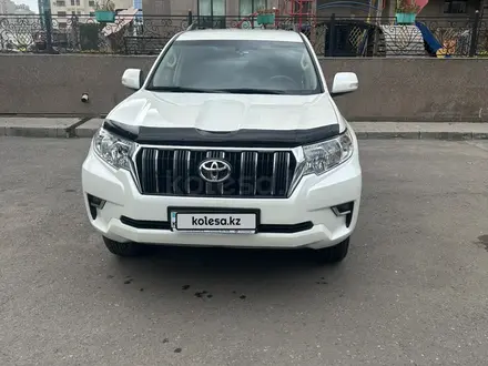 Toyota Land Cruiser Prado 2023 года за 31 750 000 тг. в Астана