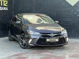 Toyota Camry 2015 годаүшін9 800 000 тг. в Актау – фото 2