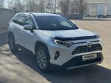 Toyota RAV4 2021 года за 16 000 000 тг. в Алматы