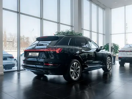 Audi e-tron 2022 года за 45 000 000 тг. в Алматы – фото 2