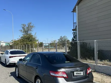Toyota Camry 2011 года за 5 000 000 тг. в Жанаозен – фото 2