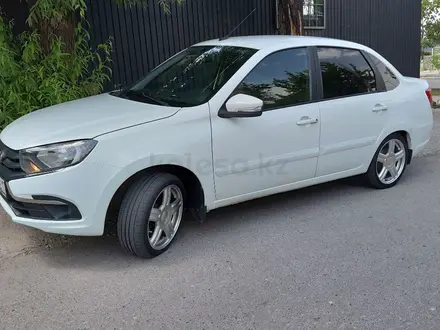 ВАЗ (Lada) Granta 2190 2020 года за 4 000 000 тг. в Шымкент