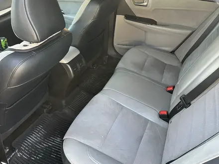 Toyota Camry 2017 года за 6 200 000 тг. в Актау – фото 11