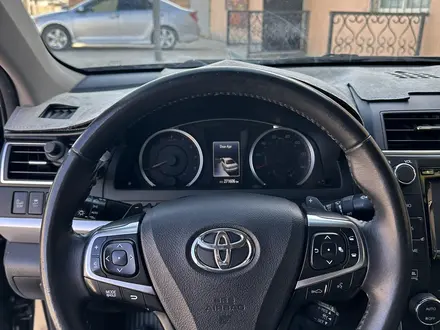 Toyota Camry 2017 года за 6 200 000 тг. в Актау – фото 15