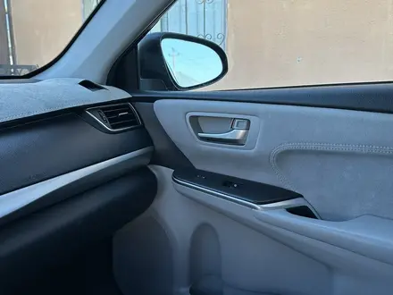 Toyota Camry 2017 года за 6 200 000 тг. в Актау – фото 16