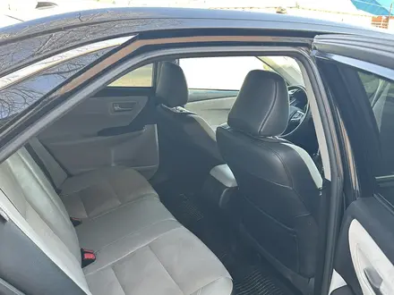 Toyota Camry 2017 года за 6 200 000 тг. в Актау – фото 9