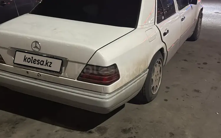 Mercedes-Benz E 280 1992 годаүшін2 200 000 тг. в Алматы