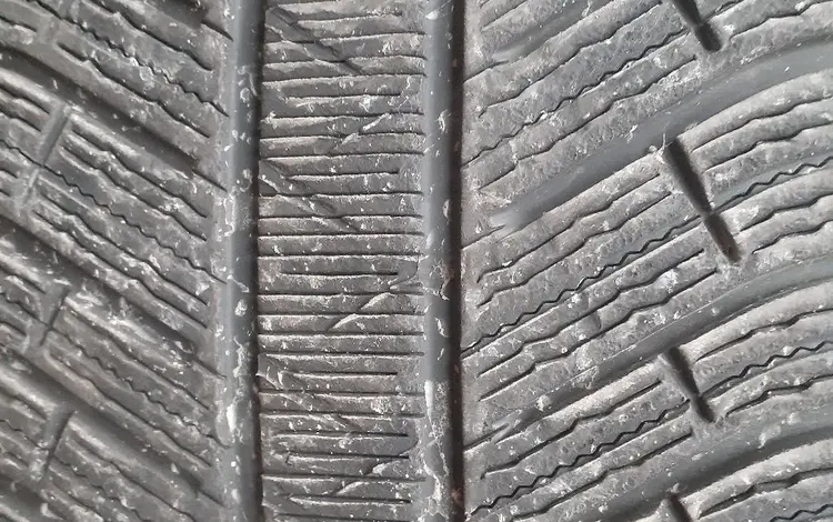 Шины зимние мишелин за 120 000 тг. в Шымкент