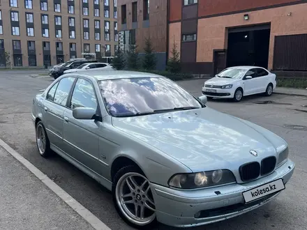 BMW 530 2001 года за 3 800 000 тг. в Астана
