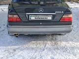 Mercedes-Benz E 220 1993 года за 2 000 000 тг. в Жезказган – фото 3