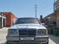 Mercedes-Benz E-Class, 1994
