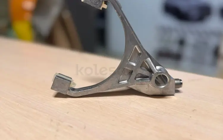 Вилка раздаточной коробки JAC-T6 жак-т6 (2017-2026) за 32 000 тг. в Караганда