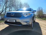 Toyota Highlander 2013 годаүшін18 200 000 тг. в Усть-Каменогорск – фото 2