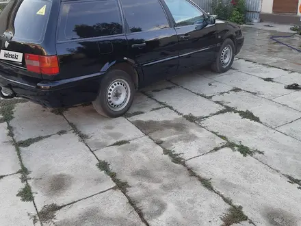 Volkswagen Passat 1995 года за 1 350 000 тг. в Тараз – фото 6