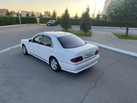 Mercedes-Benz E 230 1997 года за 2 900 000 тг. в Астана – фото 5