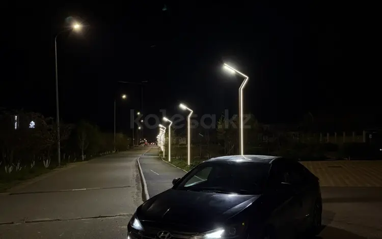 Hyundai Elantra 2019 года за 4 500 000 тг. в Актау