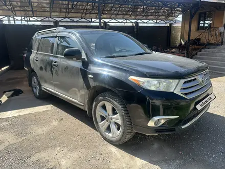 Toyota Highlander 2011 года за 10 500 000 тг. в Алматы – фото 2