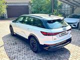 Audi e-tron 2023 года за 17 900 000 тг. в Алматы – фото 3