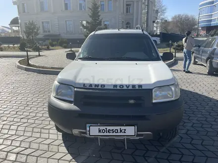 Land Rover Freelander 2001 года за 2 800 000 тг. в Усть-Каменогорск – фото 2