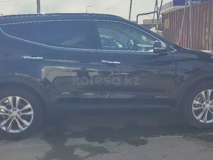 Hyundai Santa Fe 2018 года за 8 000 000 тг. в Шымкент – фото 4