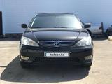 Toyota Camry 2004 года за 5 200 000 тг. в Актобе