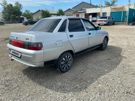 ВАЗ (Lada) 2110 2002 года за 1 100 000 тг. в Семей – фото 2