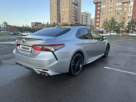 Toyota Camry 2021 года за 11 700 000 тг. в Астана – фото 7