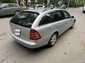 Mercedes-Benz C 240 2002 года за 2 750 000 тг. в Алматы – фото 2