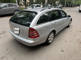 Mercedes-Benz C 240 2002 годаүшін2 750 000 тг. в Алматы – фото 2