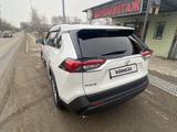 Toyota RAV4 2022 года за 22 000 000 тг. в Алматы – фото 4