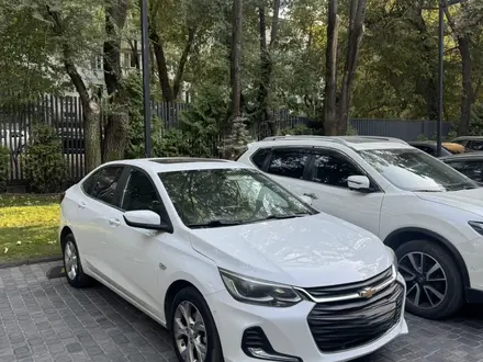 Chevrolet Onix 2023 года за 5 700 000 тг. в Алматы – фото 3