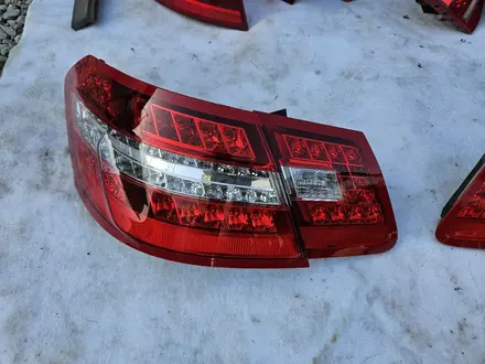 Фонари фара фонарь стоп на мерседес W212 за 270 000 тг. в Шымкент – фото 3