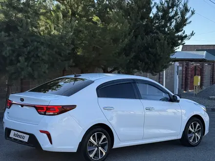 Kia Rio 2018 года за 6 600 000 тг. в Алматы – фото 2