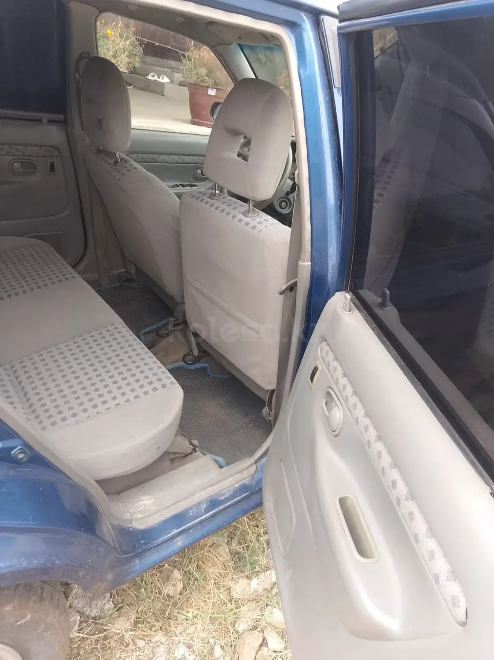 Mazda Demio, 2000