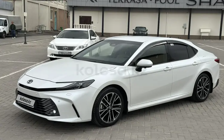 Toyota Camry 2025 года за 25 500 000 тг. в Алматы