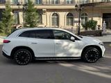 Mercedes-Benz EQS SUV 2023 годаfor52 500 000 тг. в Астана – фото 4