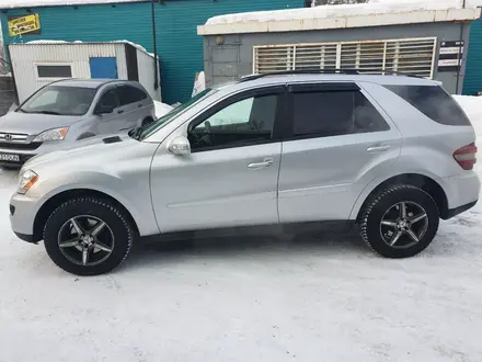 Mercedes-Benz ML 350 2006 года за 7 500 000 тг. в Усть-Каменогорск – фото 3