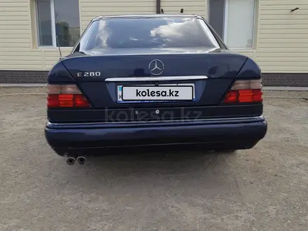 Mercedes-Benz E 280 1994 года за 2 300 000 тг. в Кызылорда – фото 6