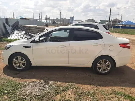 Kia Rio 2014 года за 4 000 000 тг. в Уральск – фото 2