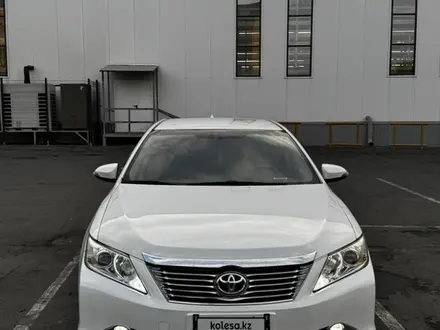 Toyota Camry 2013 года за 7 350 000 тг. в Алматы – фото 2
