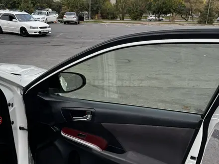 Toyota Camry 2013 года за 7 350 000 тг. в Алматы – фото 18