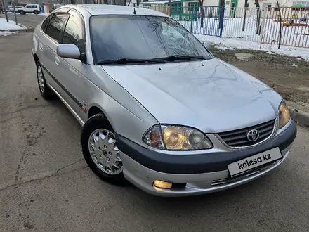 Toyota Avensis 2002 года за 3 200 000 тг. в Алматы – фото 2