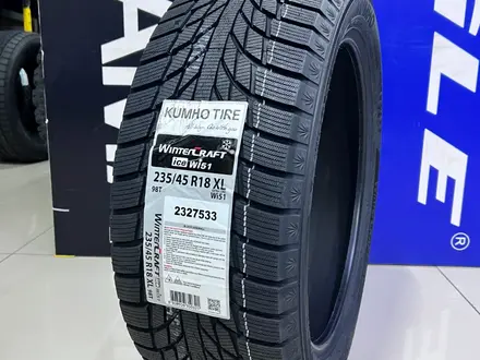 Kumho 2024 WI51 235/45R18 KOREA за 54 000 тг. в Алматы – фото 2