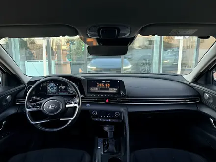 Hyundai Elantra 2023 года за 8 990 000 тг. в Актау – фото 9